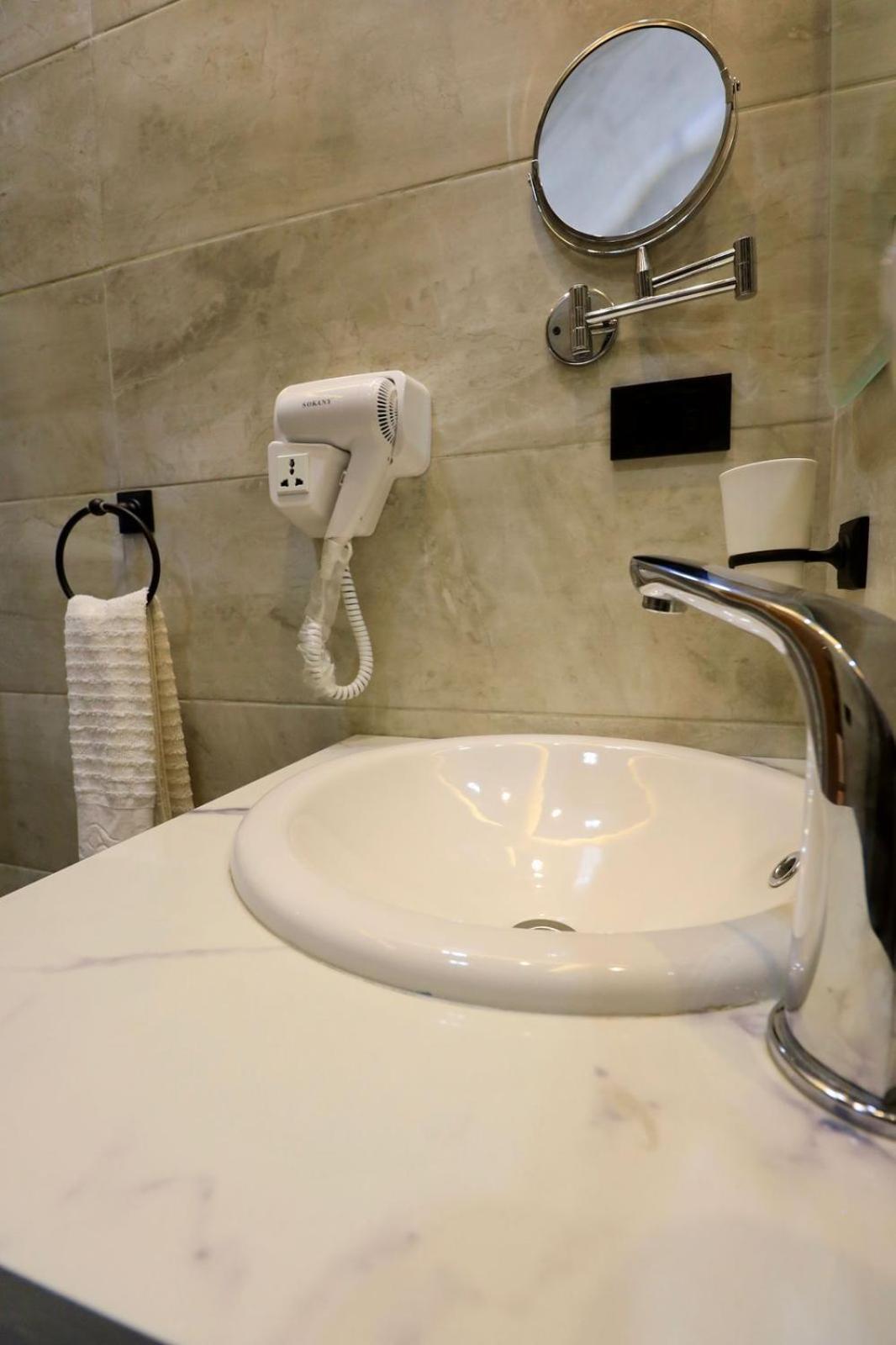 Farida Habu Palace Hotel Luksor Dış mekan fotoğraf