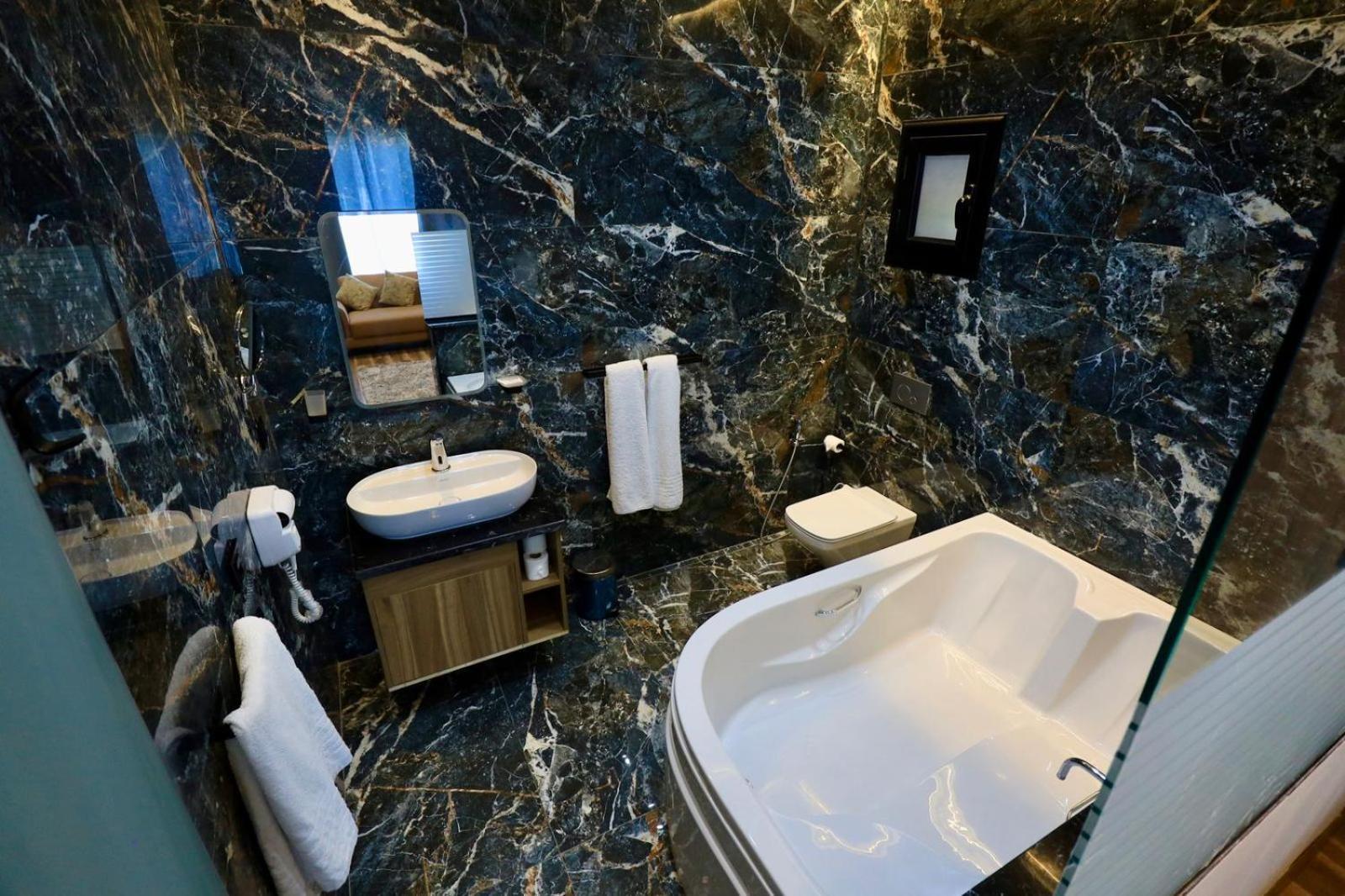 Farida Habu Palace Hotel Luksor Dış mekan fotoğraf
