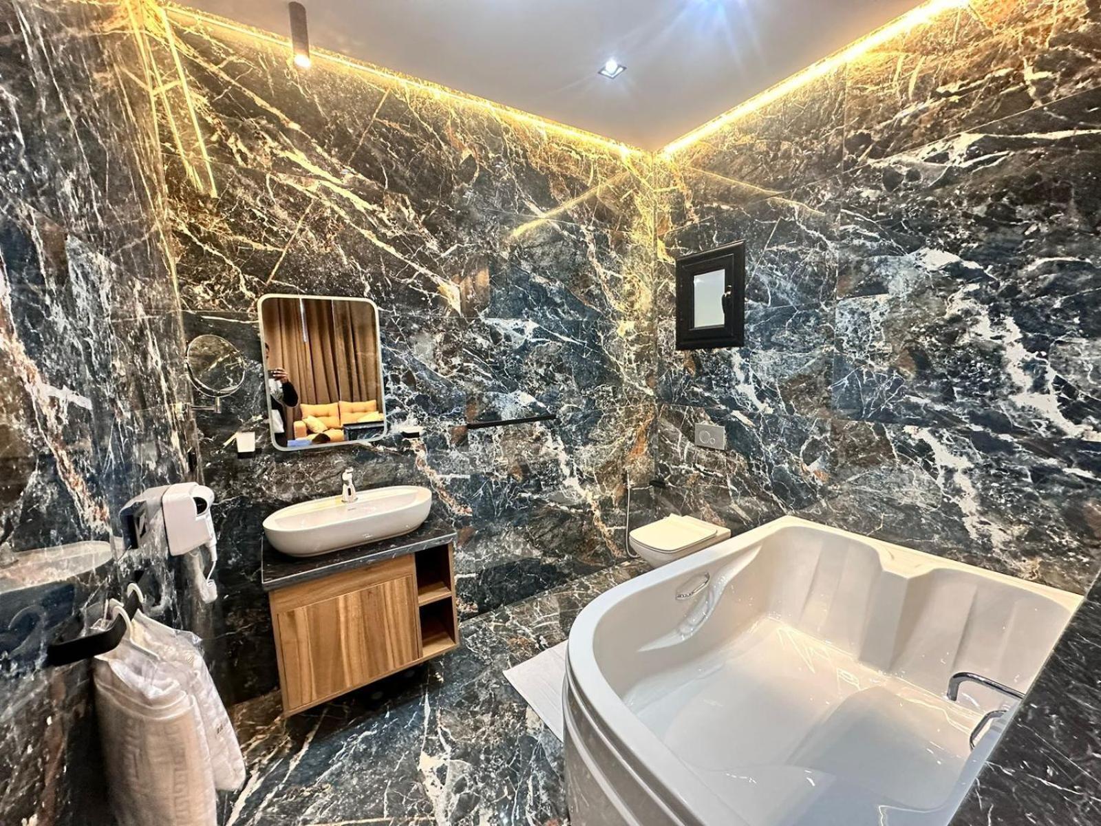 Farida Habu Palace Hotel Luksor Dış mekan fotoğraf